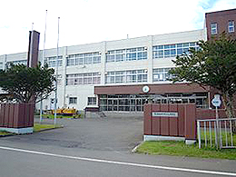 厚岸翔洋高校 - Wikipedia